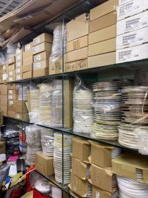 点击查看大图 深圳市福田区亿森源发电子商行实景