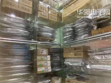 点击查看大图 深圳市福田区鹏信电子展销部实景