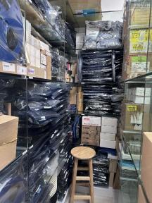 点击查看大图 深圳市福田区华微电子经销部实景