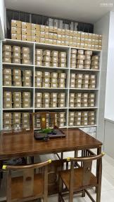 点击查看大图 深圳市福田区新亚洲电子市场自然微电子商行实景