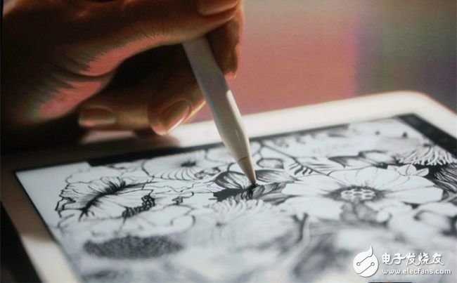 三星Note 9有S Pen笔，2018新款iPhone有Apple Pencil触控笔