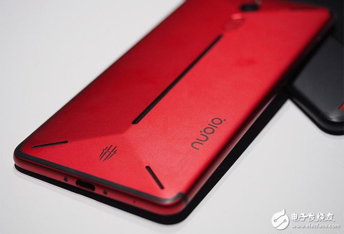 骁龙835处理器8g内存你值得拥有的努比亚红魔电竞游戏手机