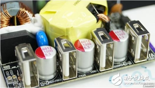 小米4口USB充电器完全可以替代原装充电器，售价69元