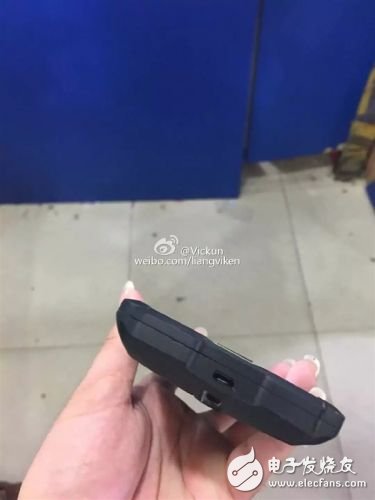顺丰智能手机真机曝光：外形如此彪悍！