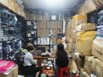深圳市福田区佳信通达电子商行实景