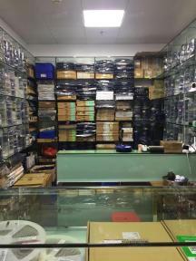 深圳市福田区兴业微电子商行实景