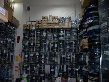 深圳市福田区新亚洲电子市场华诚微电子经营部实景