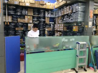 深圳市福田区雄科泰微科技贸易商行实景