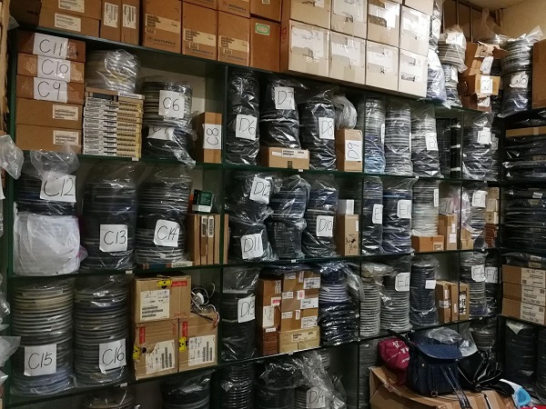 深圳市福田区都会电子市场广发微电子商行展示图3