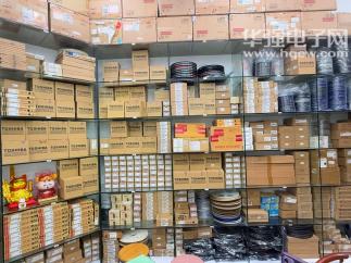 深圳市福田区明发电子展销柜实景