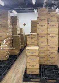 深圳市福田区三鑫民有电子商行（个体工商户）实景